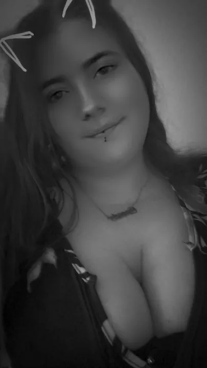 Snapchat-•••