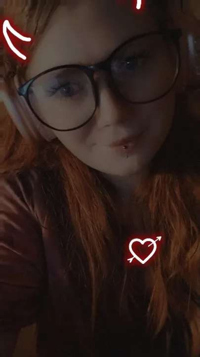 Snapchat-•••